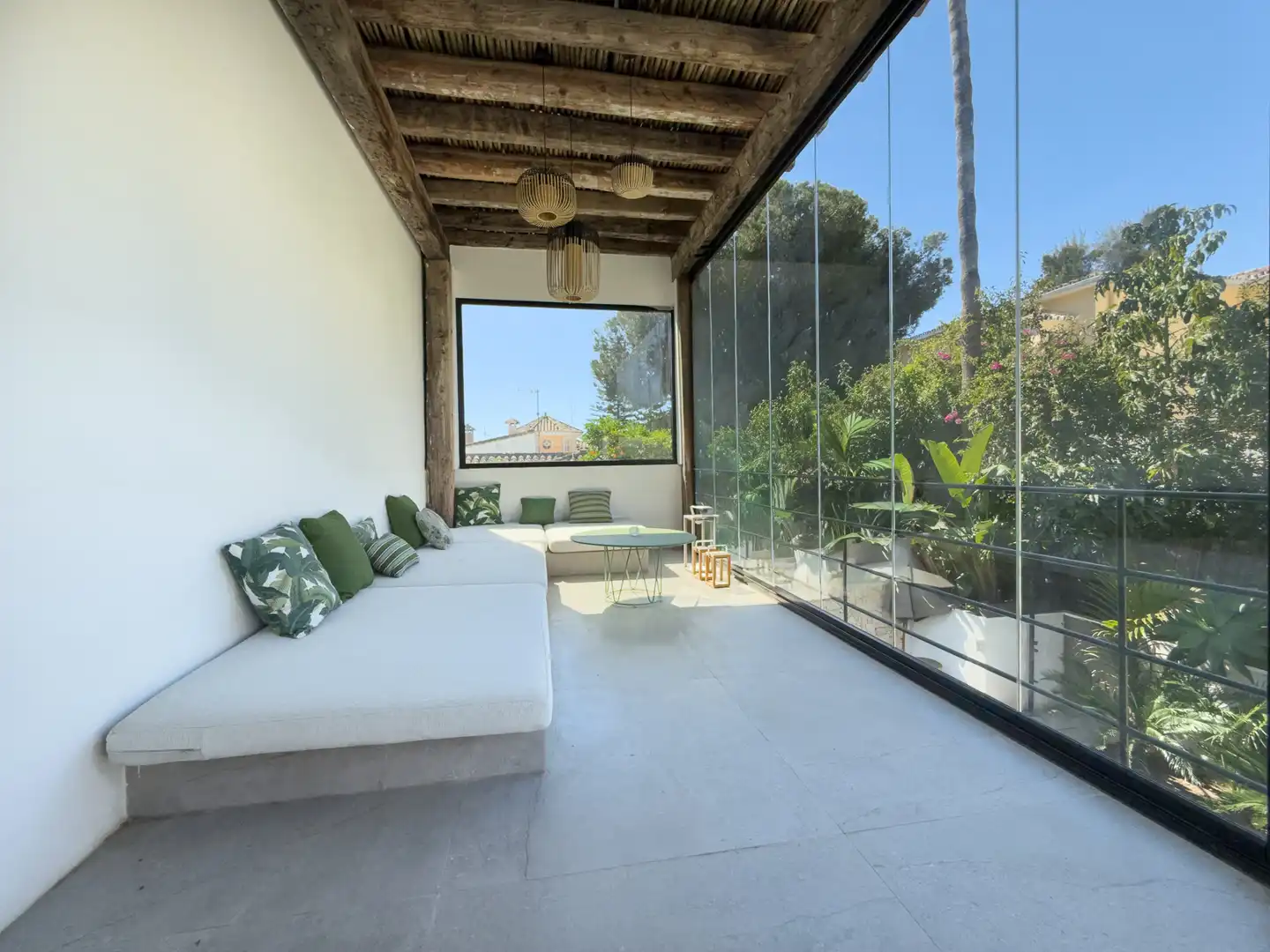 Terrassa de Casa o xalet en venda en Marbella amb Aire condicionat, Jardí privat i Terrassa