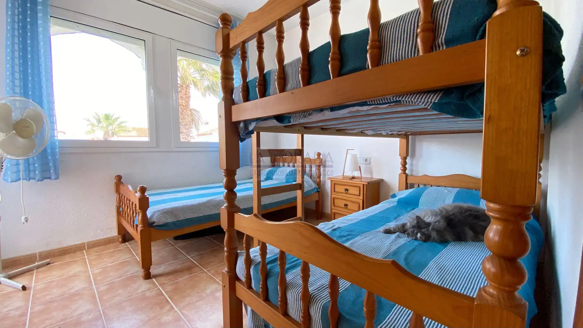 Casa aparellada amb terrassa en venda a Carrer de Xile, imagen 14