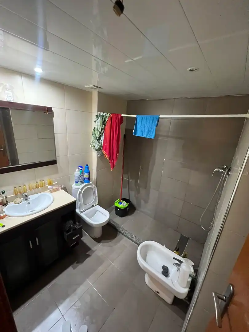 Baño de Dúplex en venta en L'Hospitalet de Llobregat con Terraza