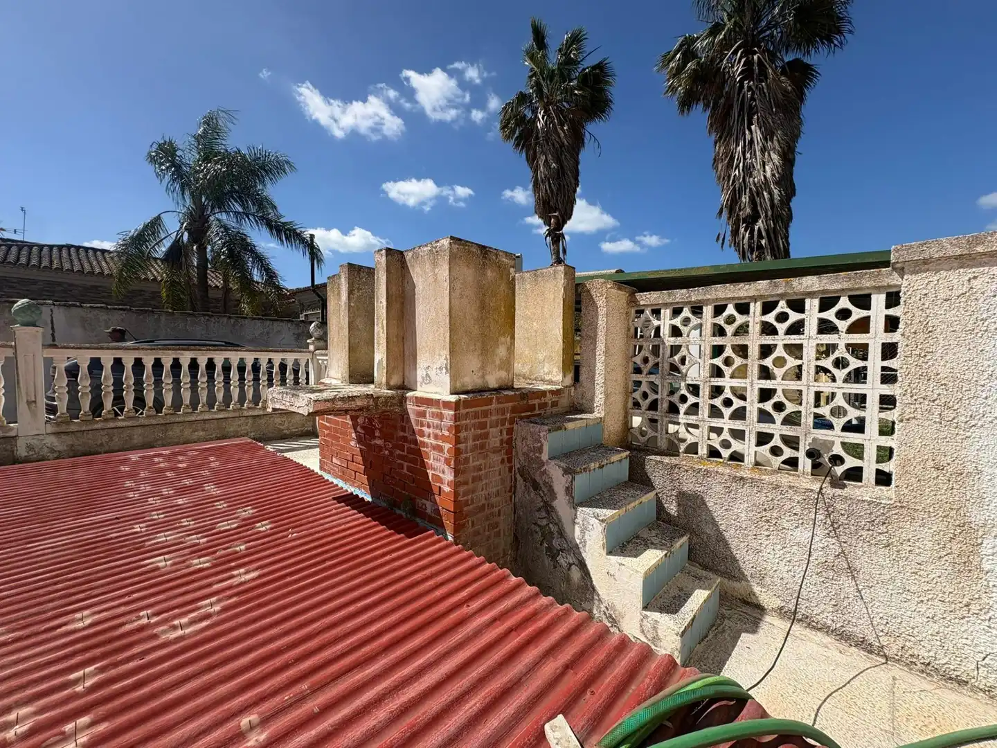 Exterior view of Houses for sale in Chiclana de la Frontera  with Private garden, Storage room and Swimming Pool