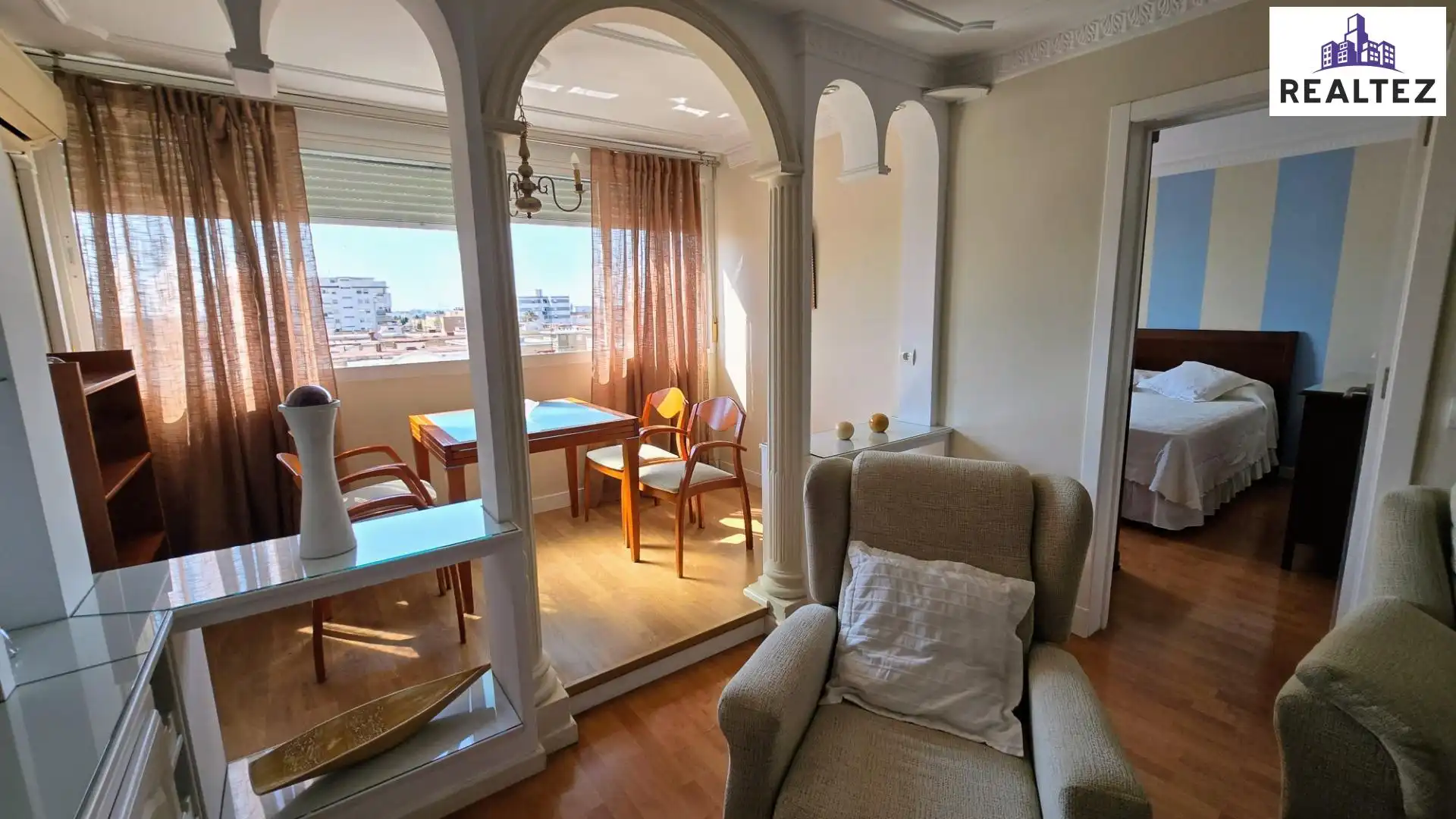 Dining room of Flat for rent in Jerez de la Frontera  with Air Conditioner, Heating and Parquet flooring
