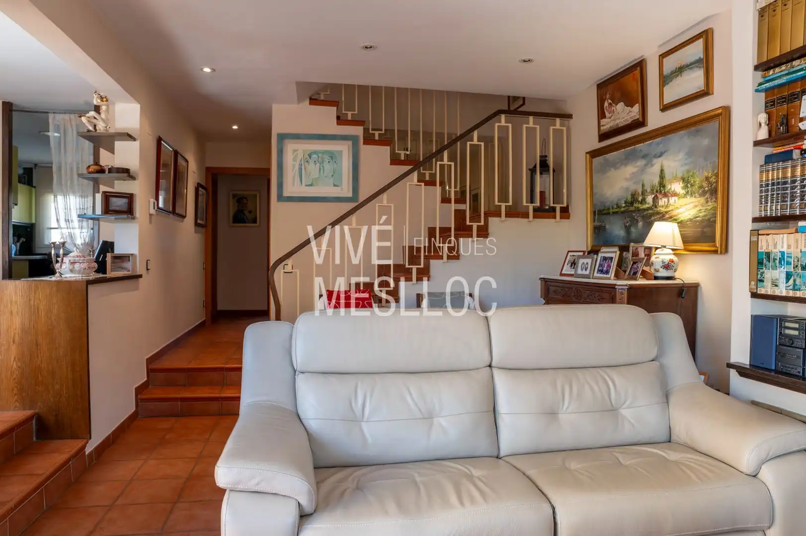 Sala de estar de Casa o chalet en venta en El Masnou con Aire acondicionado, Calefacción y Jardín privado