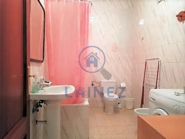 Bany de Pis en venda en Fuente Obejuna amb Aire condicionat, Calefacció i Terrassa