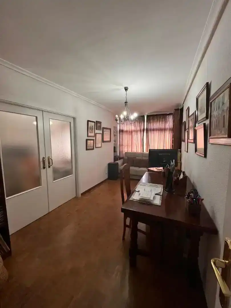Sala d'estar de Pis en venda en Navalmoral de la Mata amb Aire condicionat i Balcó