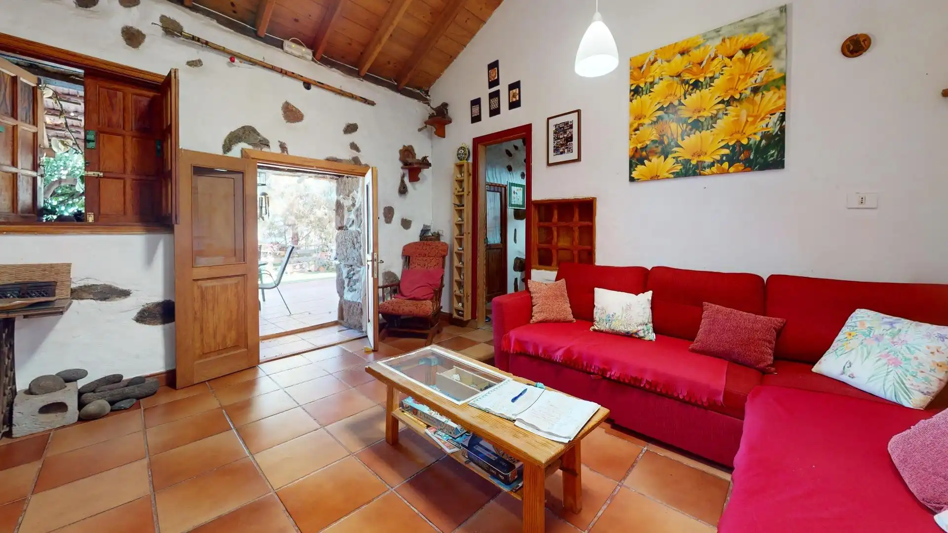 Sala d'estar de Casa o xalet en venda en Agüimes amb Jardí privat, Terrassa i Balcó