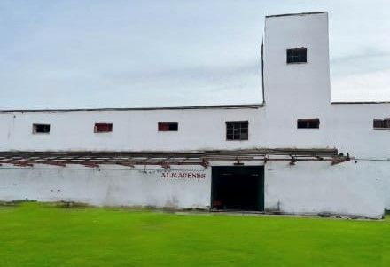 Vista exterior de Nau industrial en venda en Aranjuez