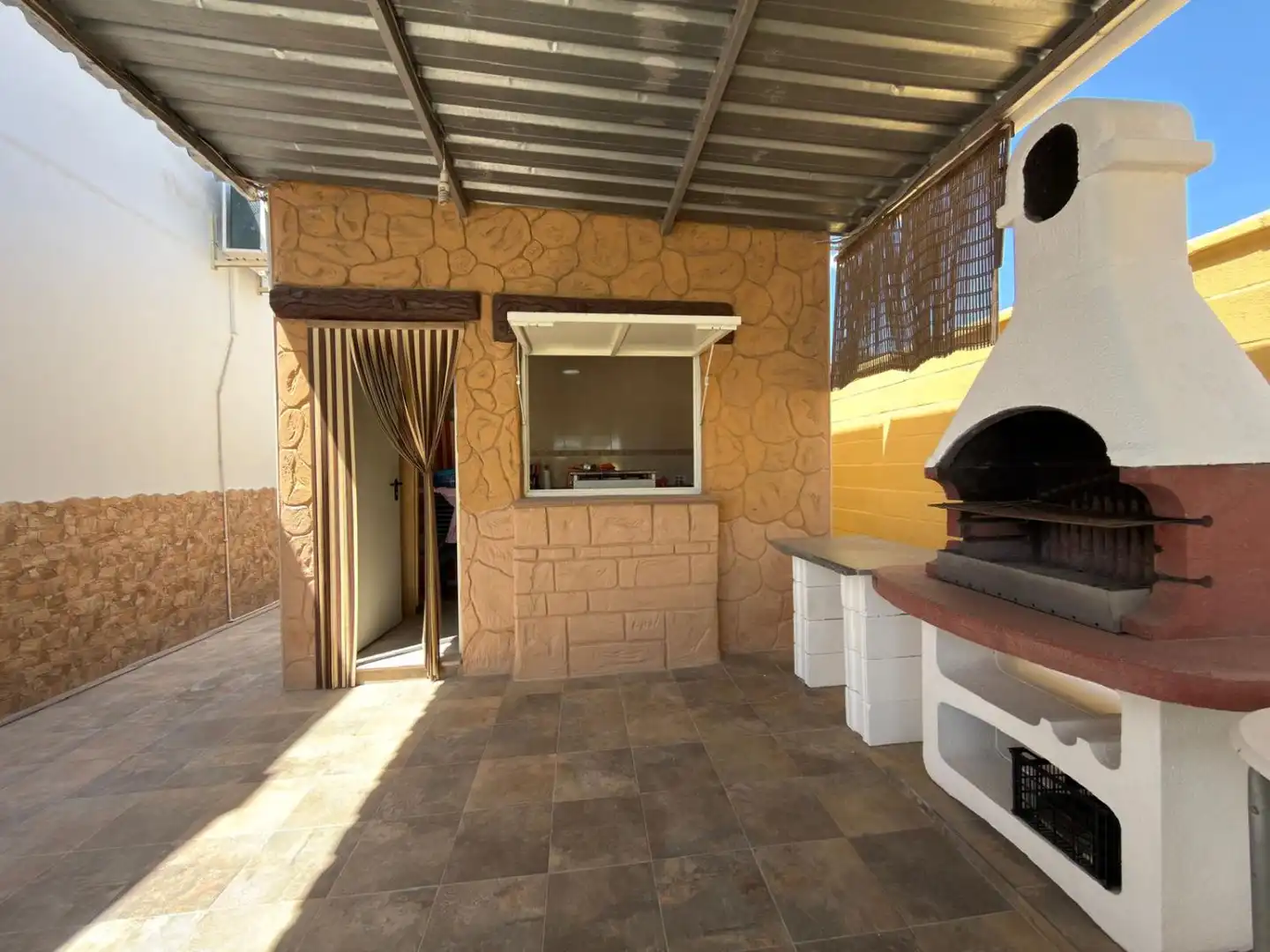 Terrassa de Casa o xalet en venda en Los Palacios y Villafranca amb Piscina
