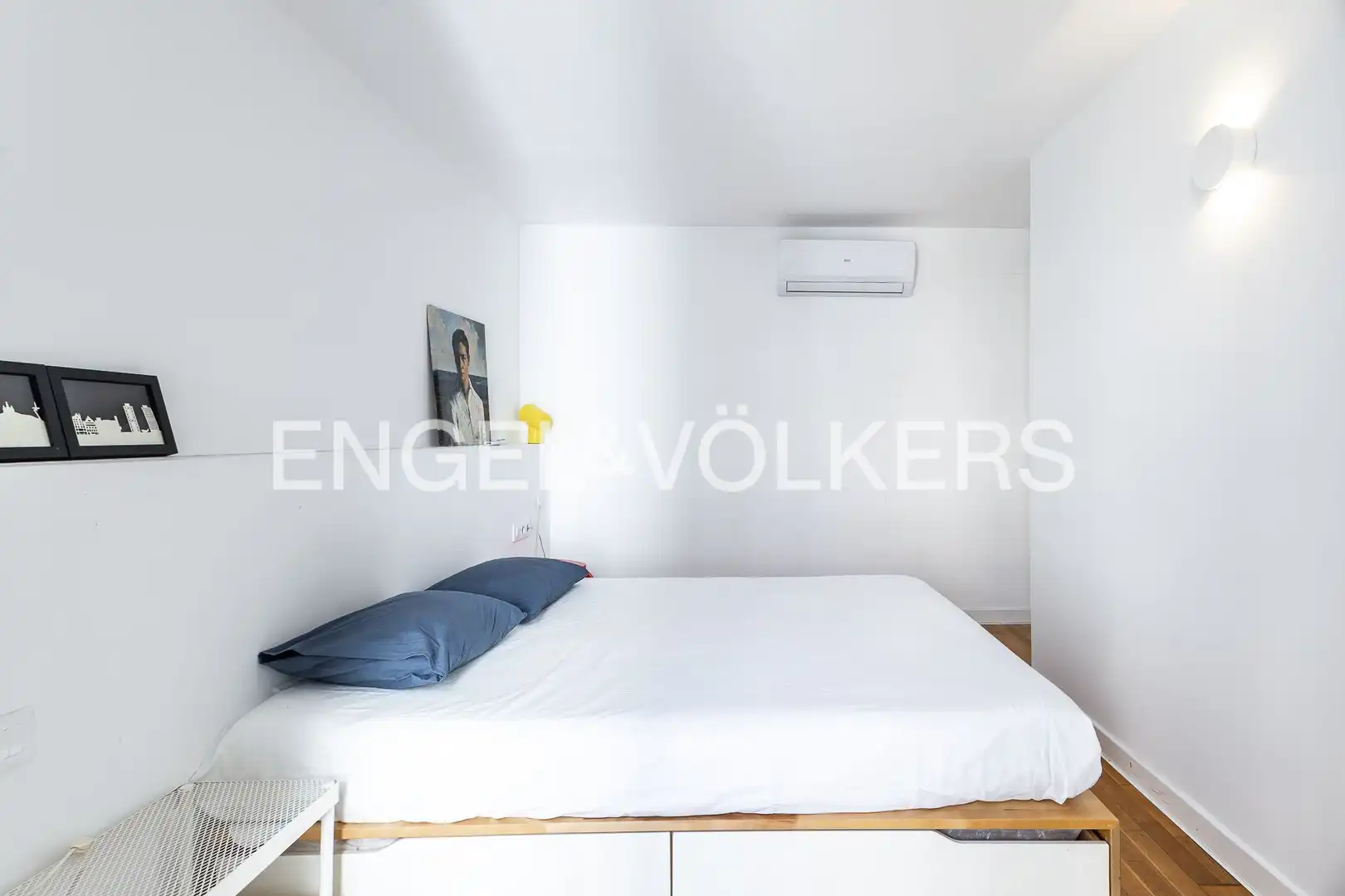 Habitación de Ático en venta en Barcelona con Aire acondicionado, Calefacción y Parquet