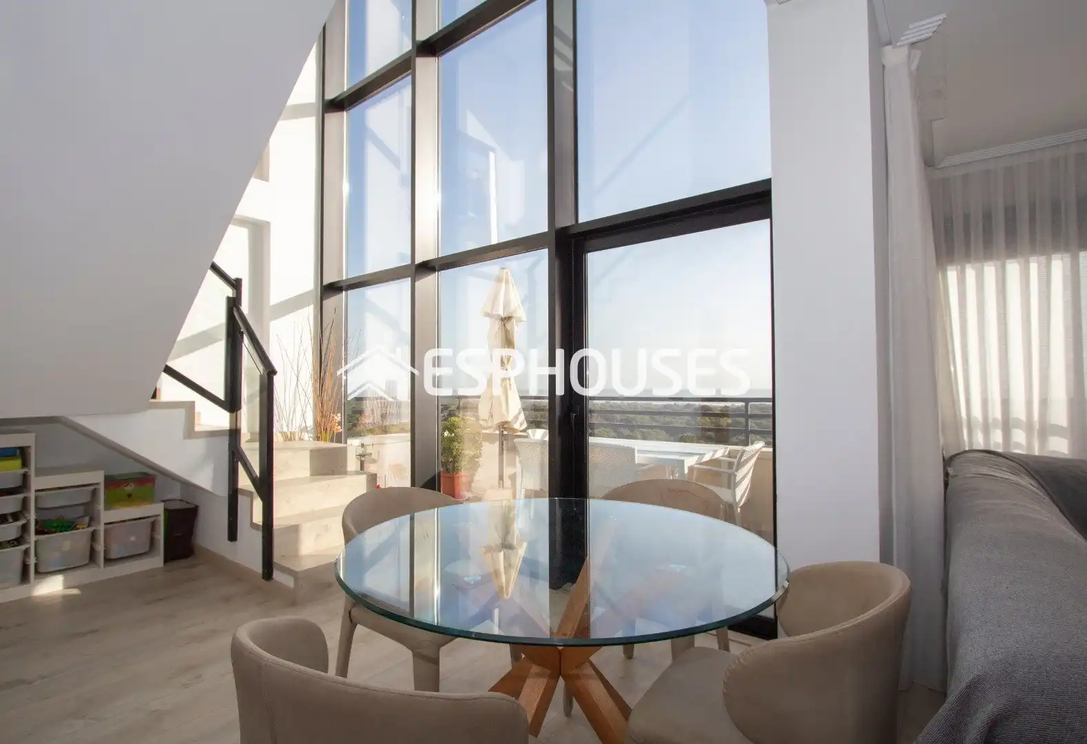 Ático con terraza en venta en Puerto Deportivo, imagen 7