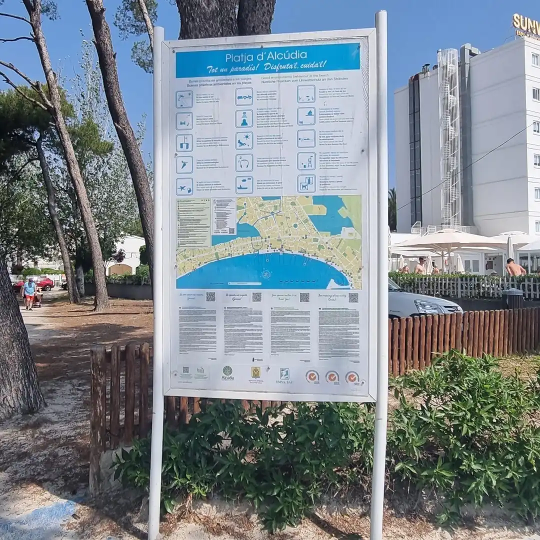 Vista exterior de Dúplex de alquiler con opción a compra en Alcúdia con Aire acondicionado, Calefacción y Jardín privado