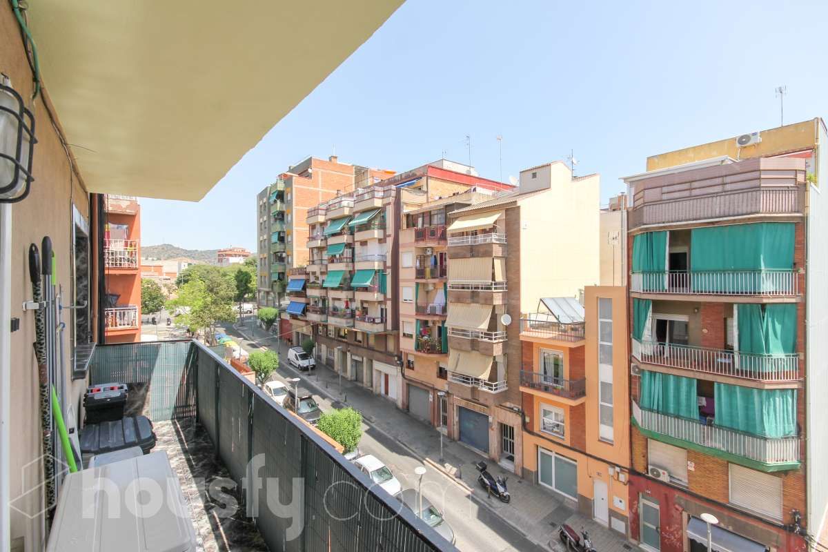 Exterior view of Flat for sale in Badalona