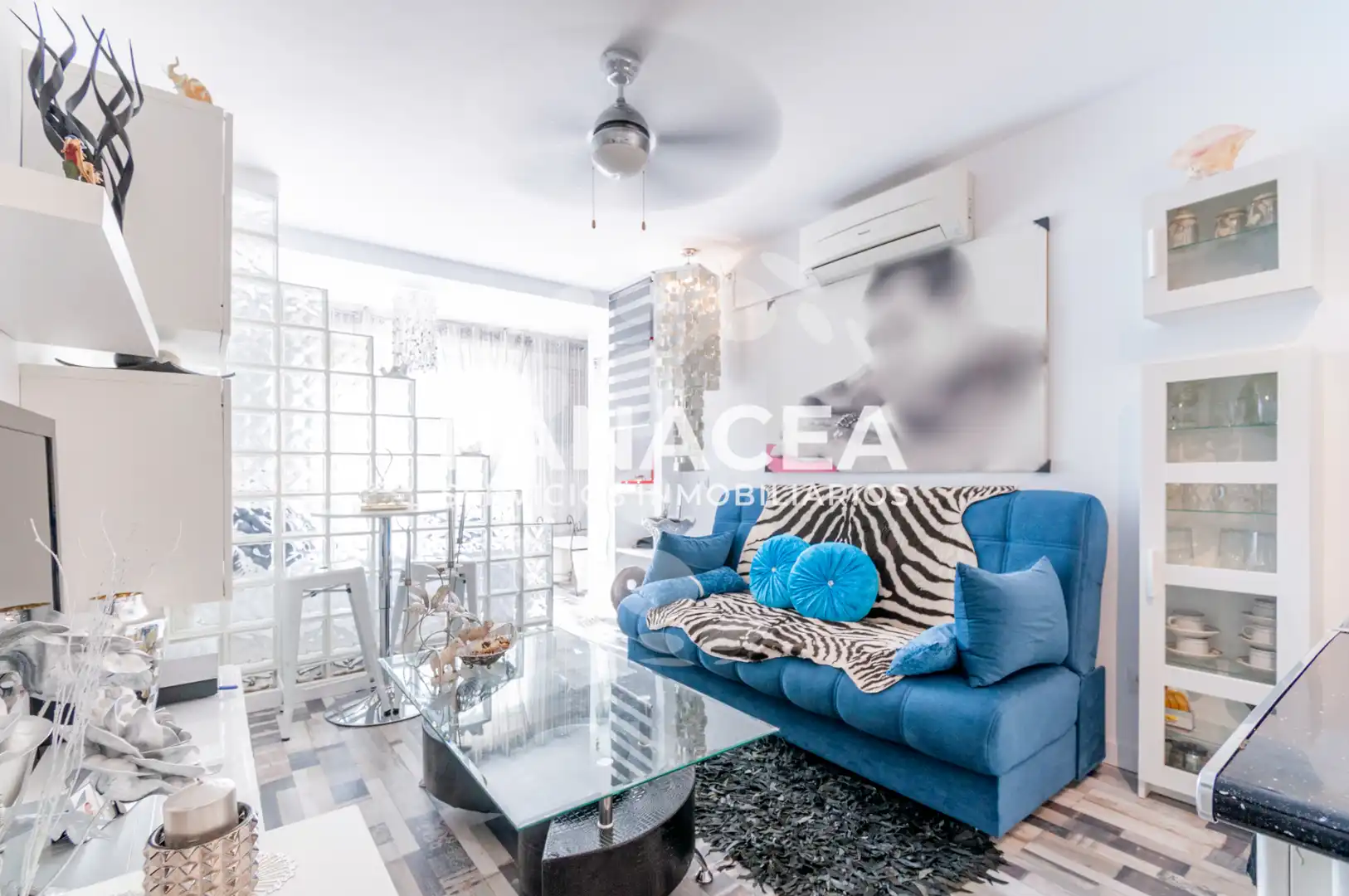 Vivienda con piscina en venta en Solymar, imagen 2