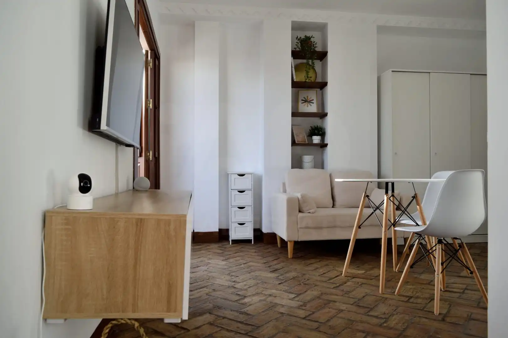 Living room of Attic for sale in Écija  with Air Conditioner, Terrace and Swimming Pool
