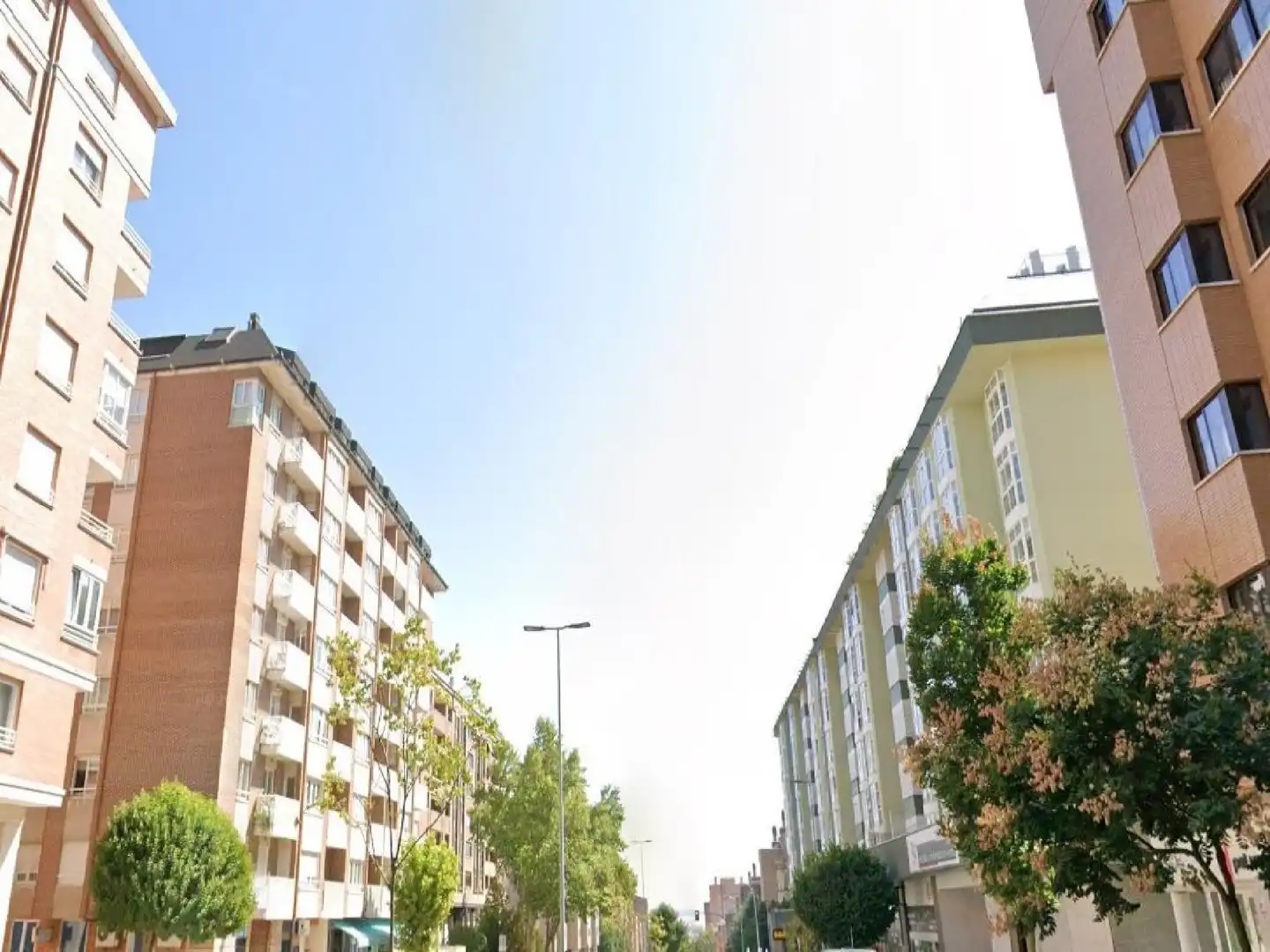 Vista exterior de Pis en venda en Valladolid amb Traster