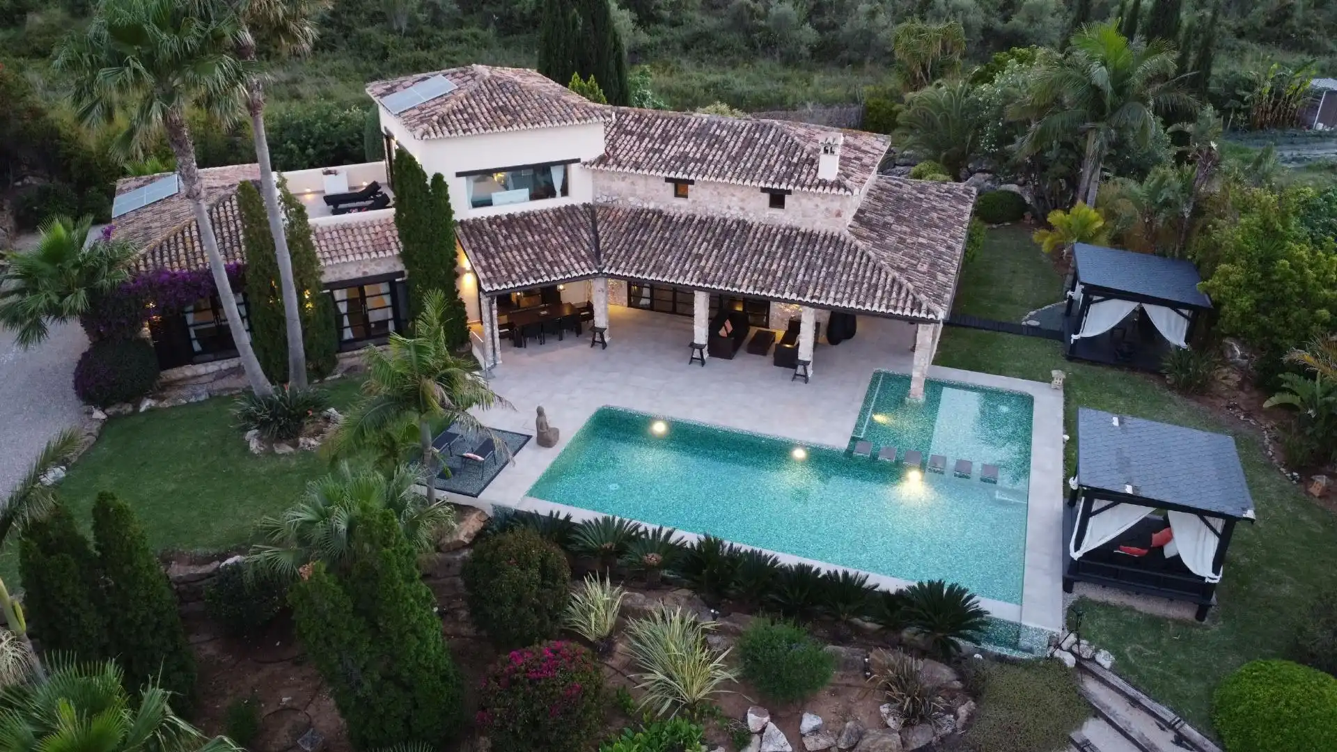 Vista exterior de Casa o chalet en venta en Beniarbeig con Aire acondicionado, Calefacción y Jardín privado