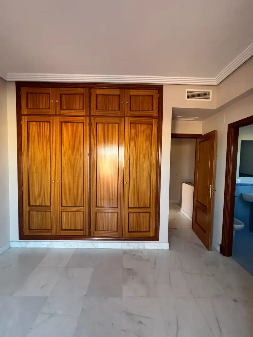 Detached homes for sale in Almensilla  with Air Conditioner, Private garden and Terrace