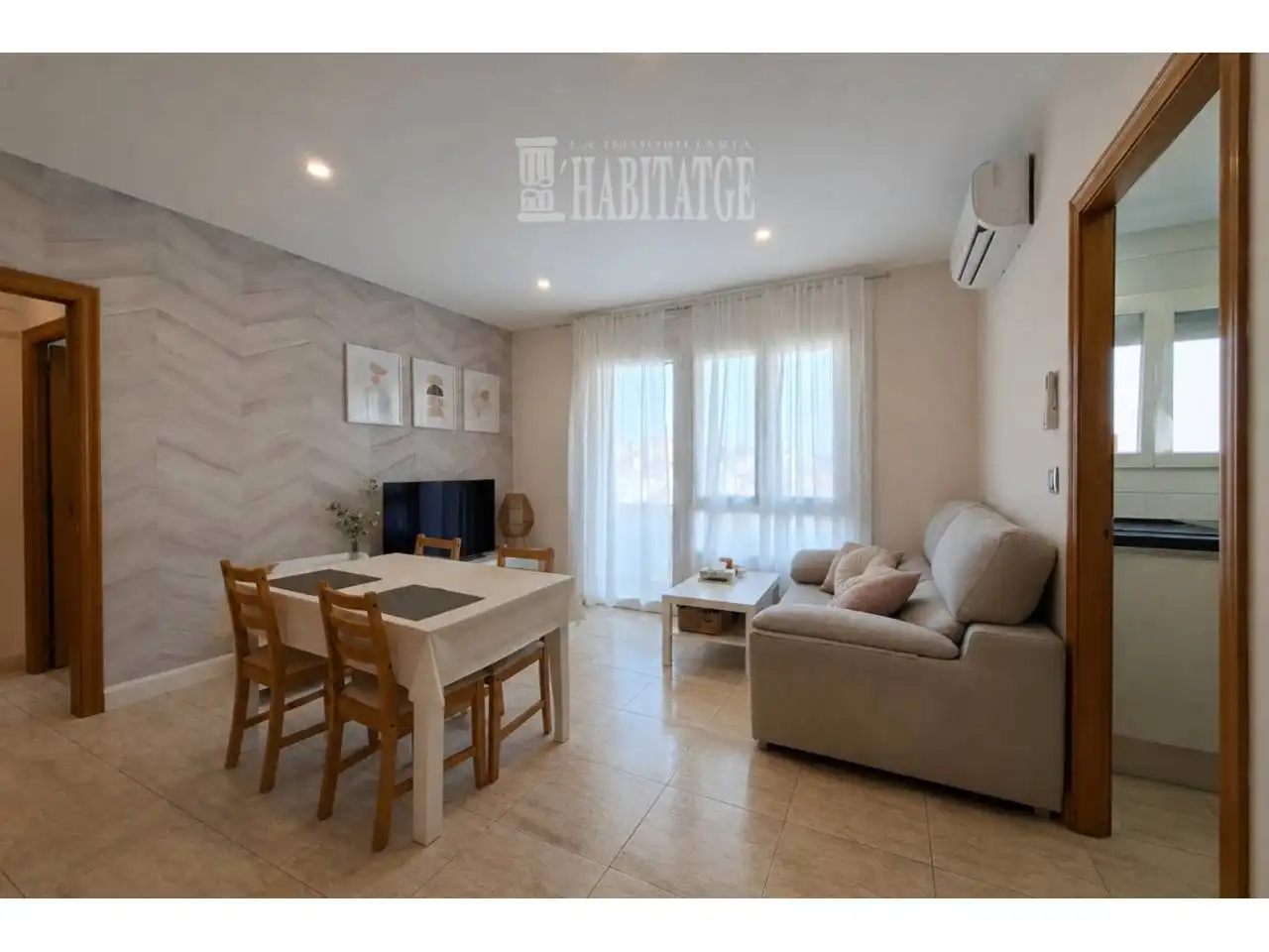 Sala de estar de Piso en venta en Torelló con Aire acondicionado y Calefacción