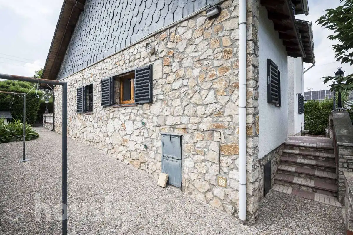 Vista exterior de Casa o xalet en venda en Mediona amb Aire condicionat, Calefacció i Jardí privat