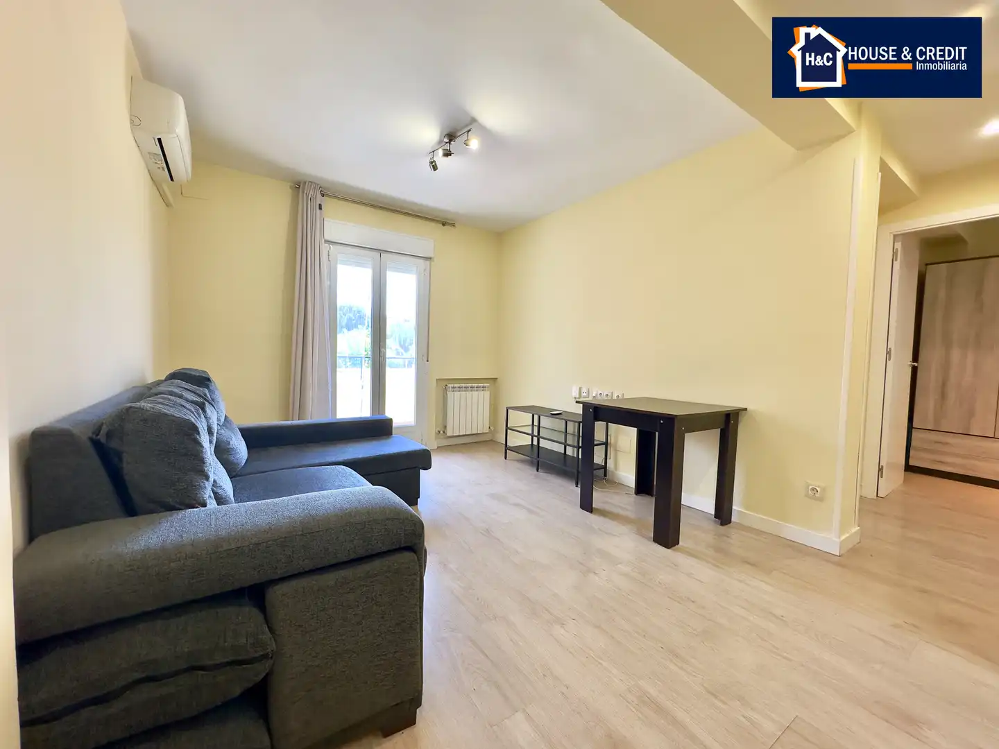 Sala de estar de Piso de alquiler en Madrid con Aire acondicionado, Calefacción y Terraza