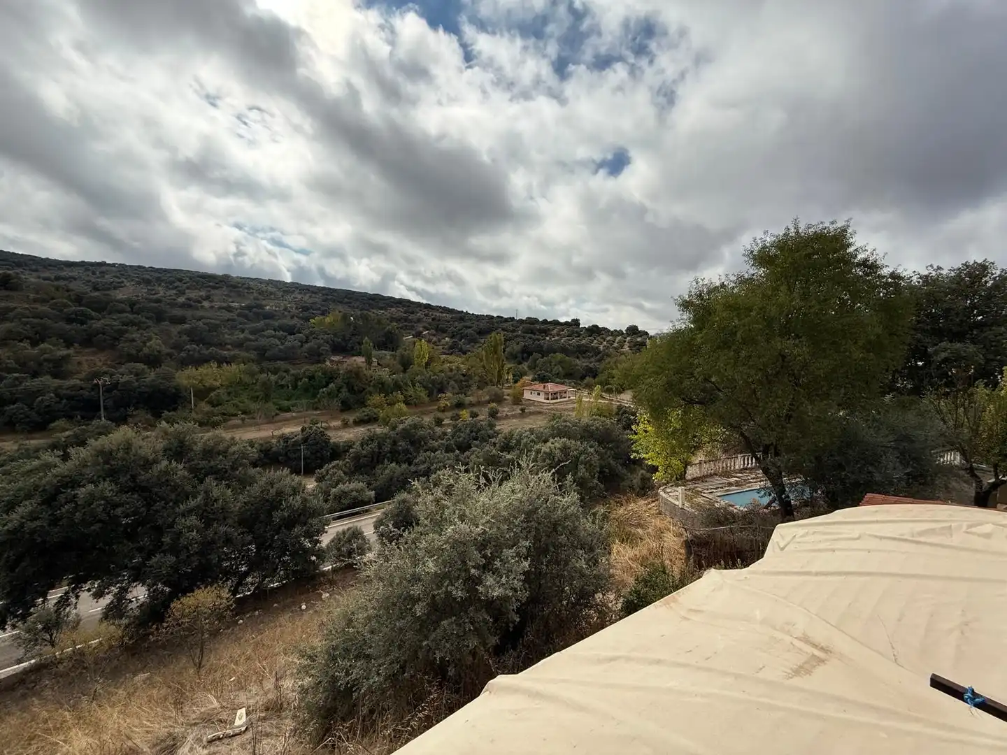 Vista exterior de Casa o xalet en venda en Fuentenovilla amb Jardí privat i Terrassa