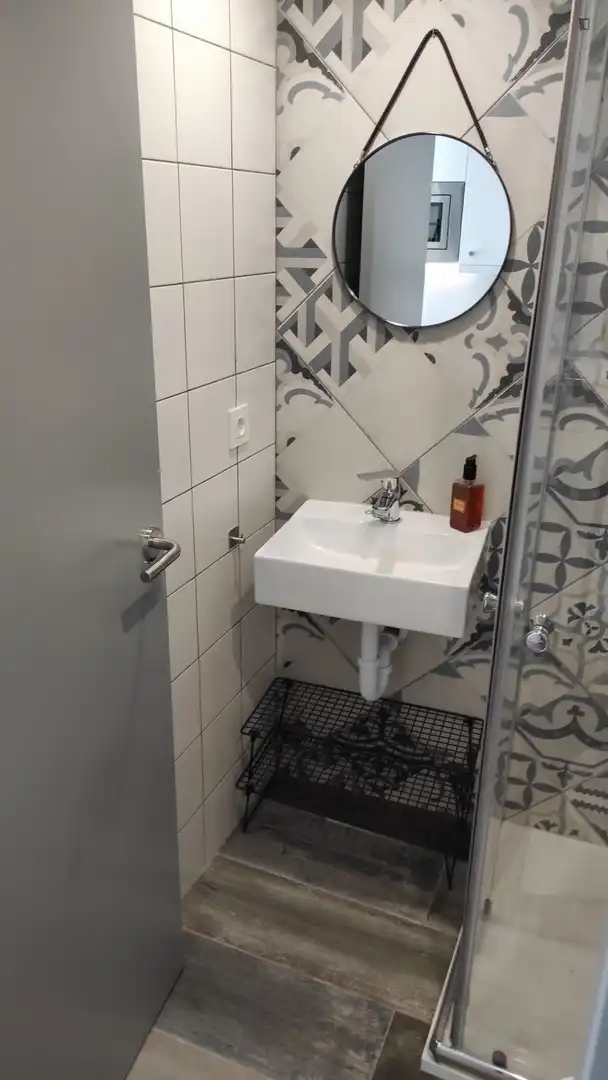 Study for rent in Casco Antiguo