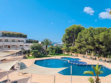 Apartment with pool for sale in Portals Nous