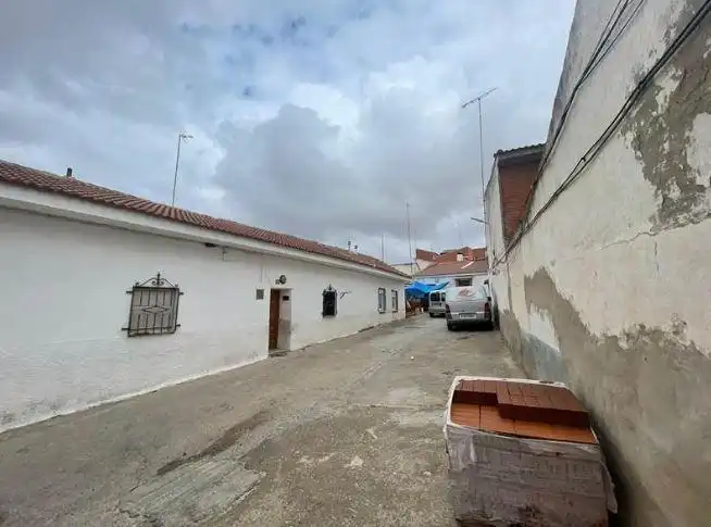 Adossat en venda a Calle Calle Alamillo 35