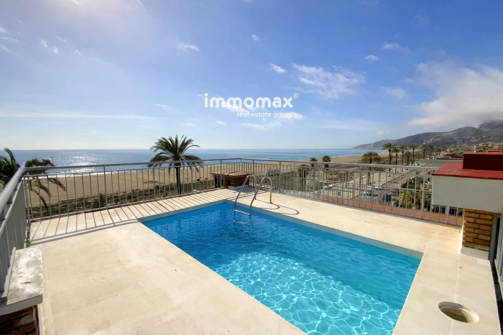 Swimming pool of Attic for sale in Castelldefels  with Swimming Pool and Community pool