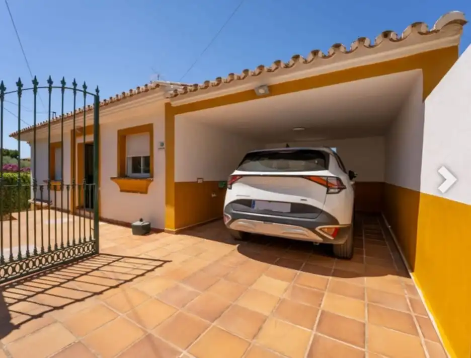 Chalet con piscina en venta en Camino de Valtocado 23, imagen 21