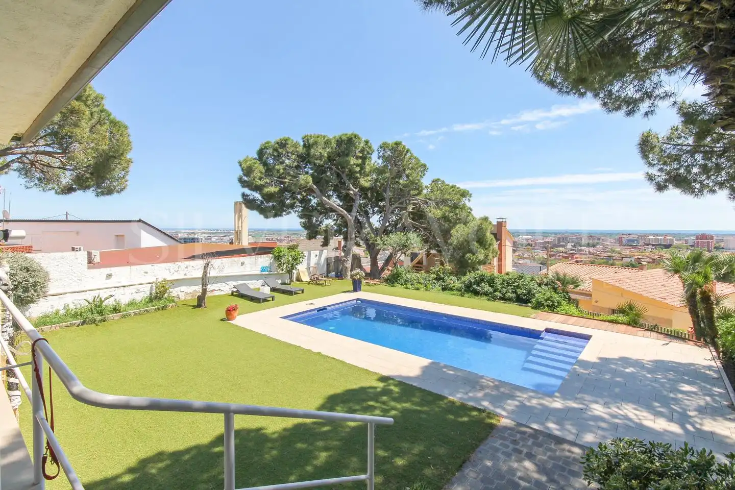 Garden of Houses for sale in Viladecans  with Air Conditioner, Heating and Private garden