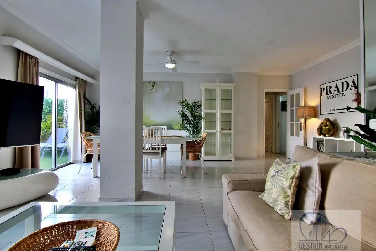 Sala de estar de Ático en venta en Santa Cruz de Tenerife con Trastero, Amueblado y Alarma