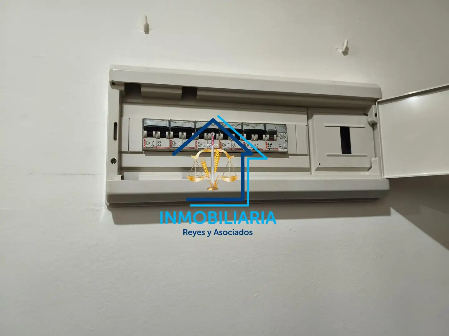 Wohnung zum Verkauf in Córdoba mit Klimaanlage, Heizung und Abstellraum
