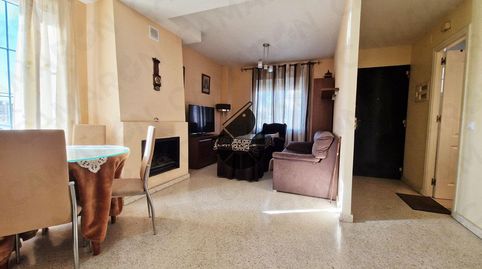 Foto 2 de Casa adosada en venta en Coria del Río, Sevilla
