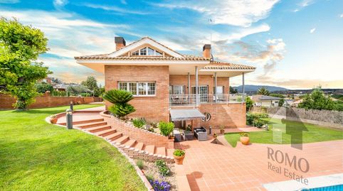 Foto 2 de Casa o chalet en venta en Carrer D'osona, Canovelles, Barcelona