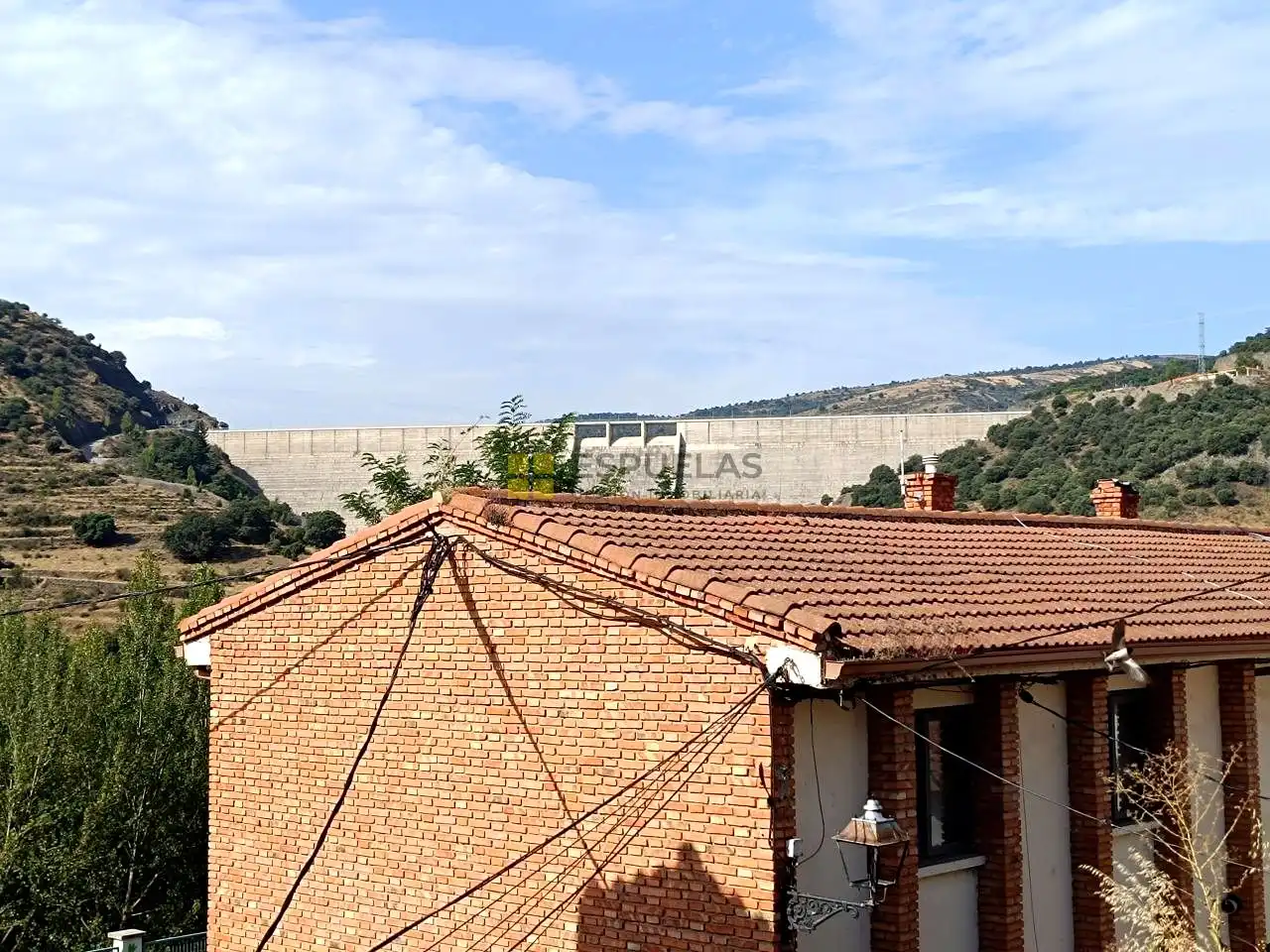 Vista exterior de Casa o xalet en venda en Enciso amb Terrassa, Traster i Moblat