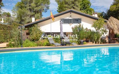 Swimming pool of House or chalet for sale in Ontinyent  with Air Conditioner, Terrace and Swimming Pool