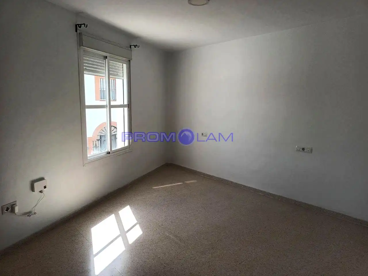 Schlafzimmer von Erdgeschoss zum Verkauf in Sanlúcar la Mayor