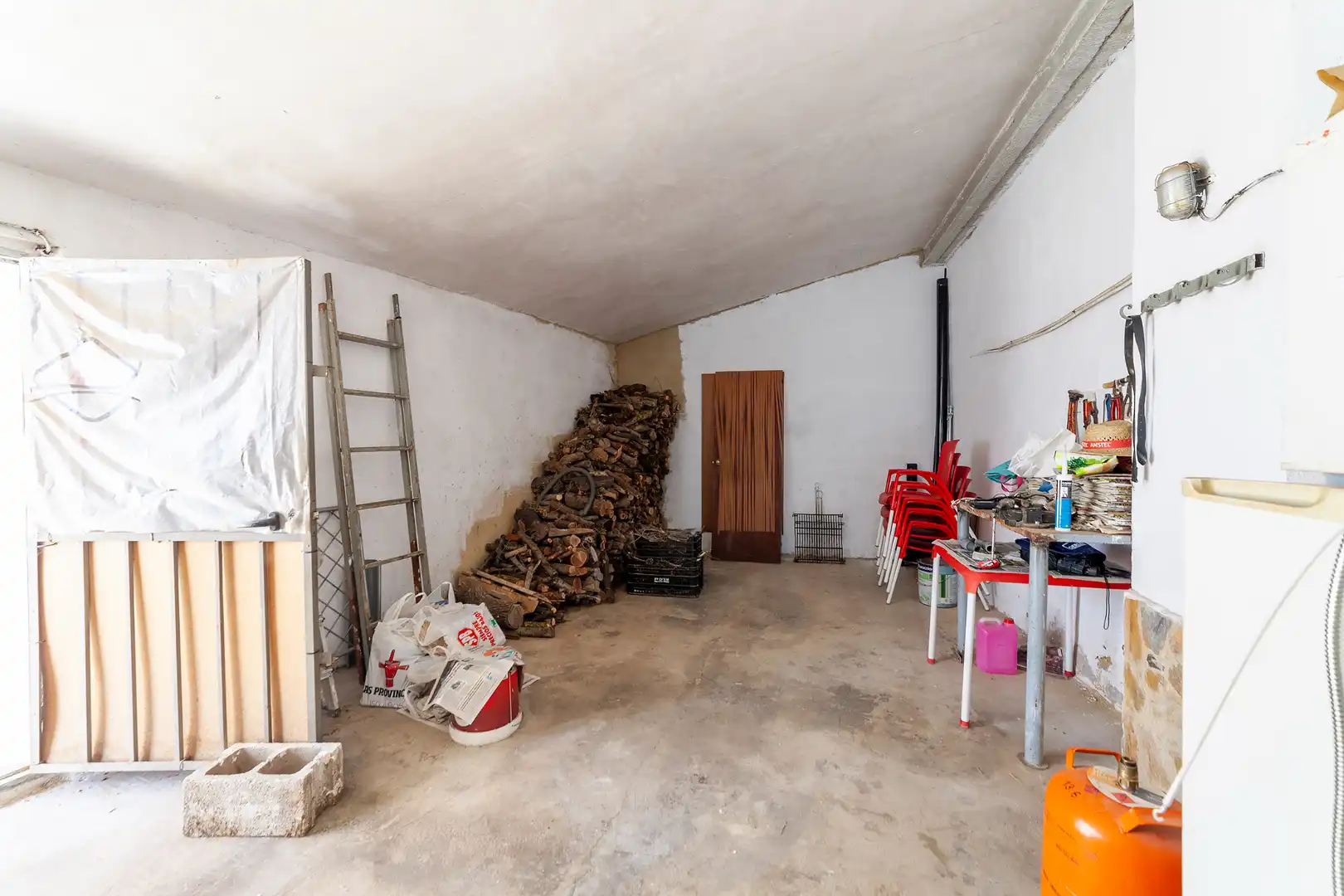 Casa o xalet en venda en Venta del Moro amb Terrassa, Moblat i Rentadora