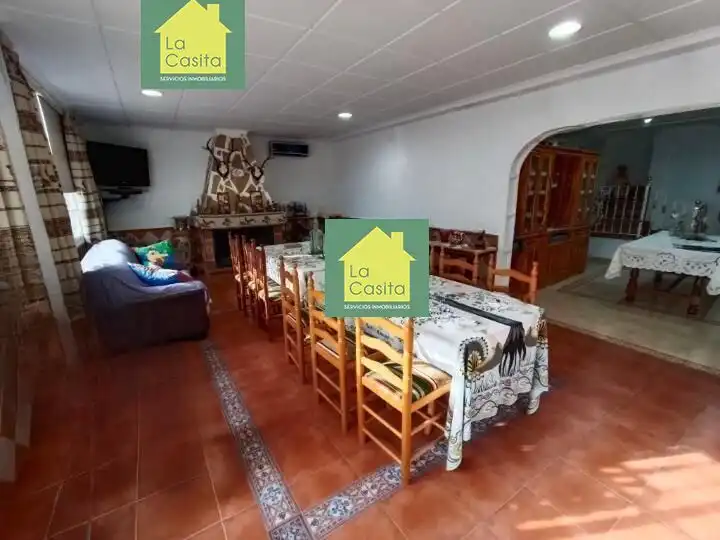 Casa o xalet en venda en Albacete amb Aire condicionat, Jardí privat i Traster