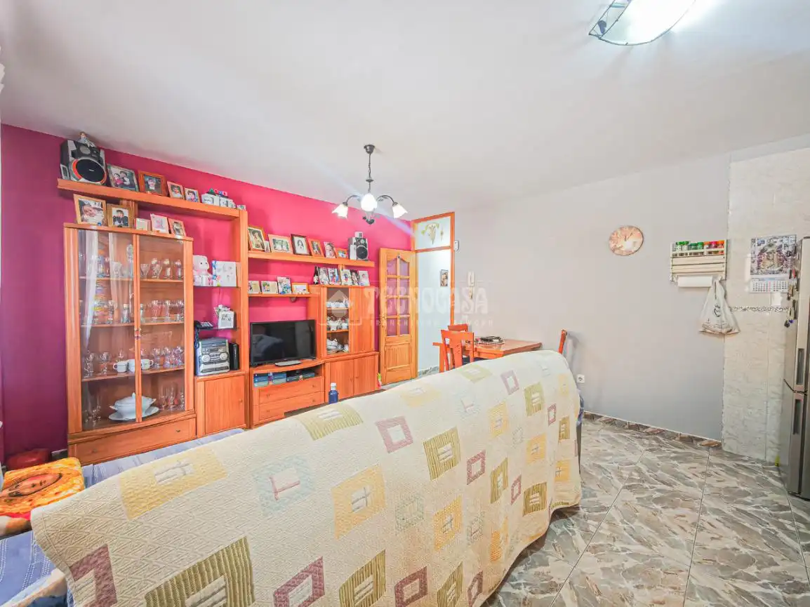 Sala d'estar de Pis en venda en Arona amb Moblat