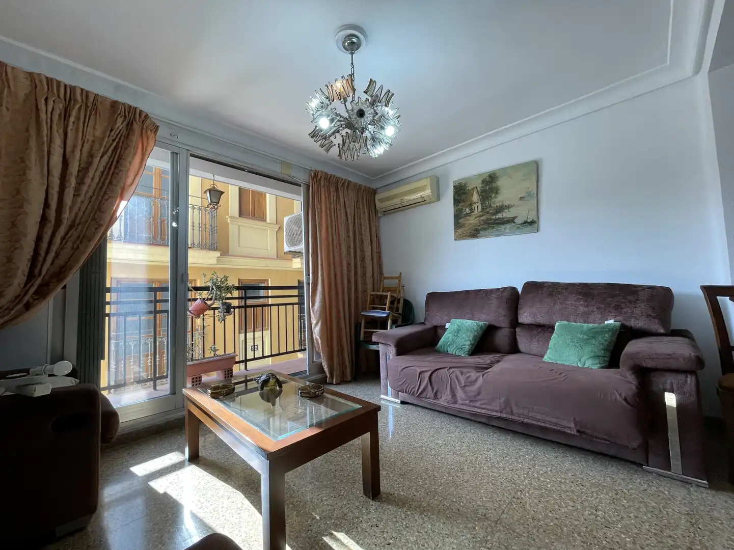 Sala de estar de Piso en venta en Valencia con Aire acondicionado y Balcón