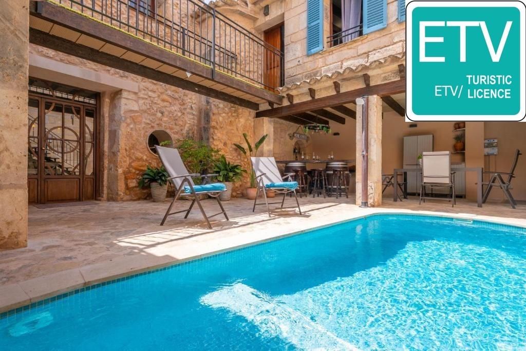 Vista exterior de Casa o xalet en venda en Algaida amb Aire condicionat, Calefacció i Terrassa