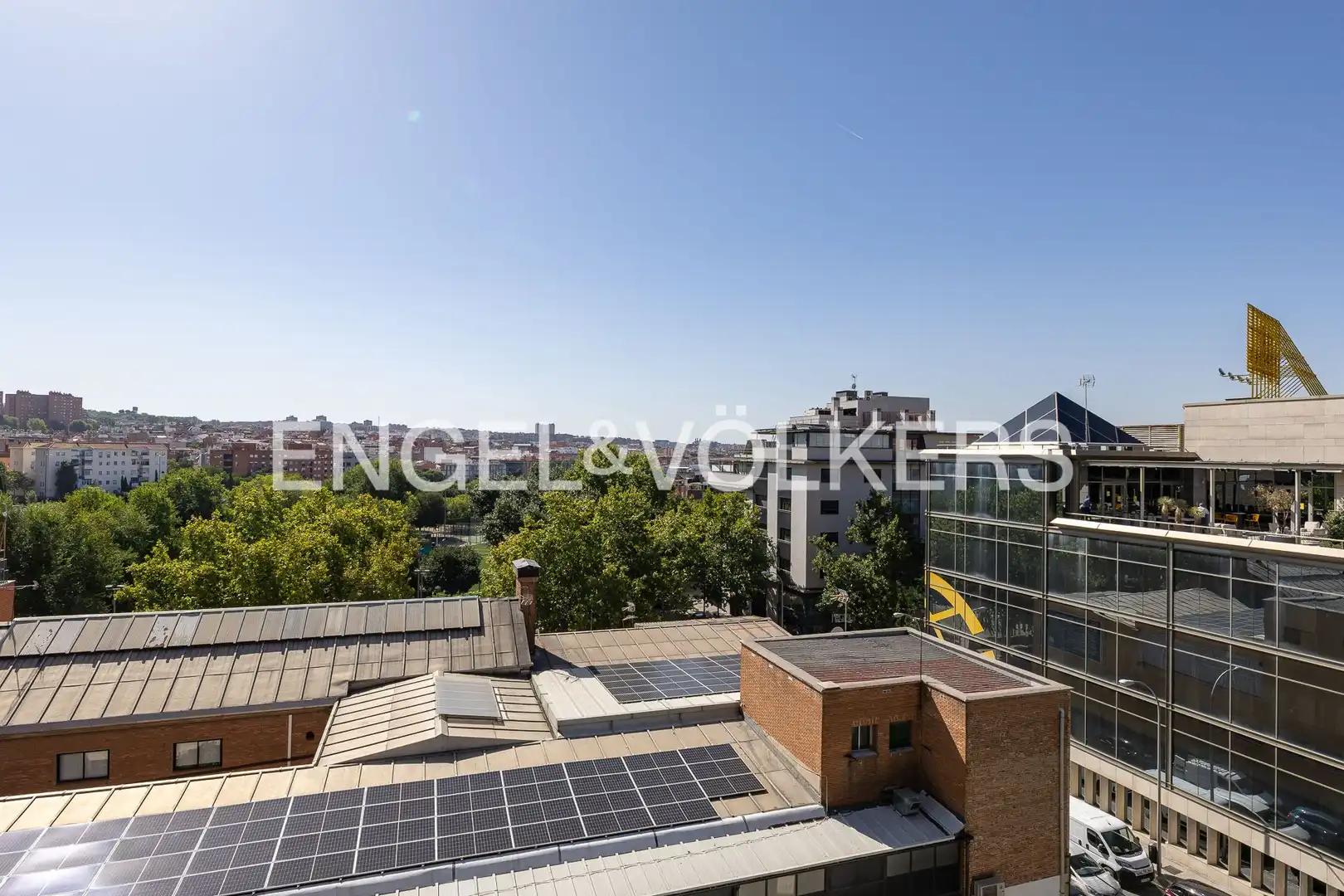 Terrace of Flat for rent in Madrid  with Air Conditioner, Heating and Private garden
