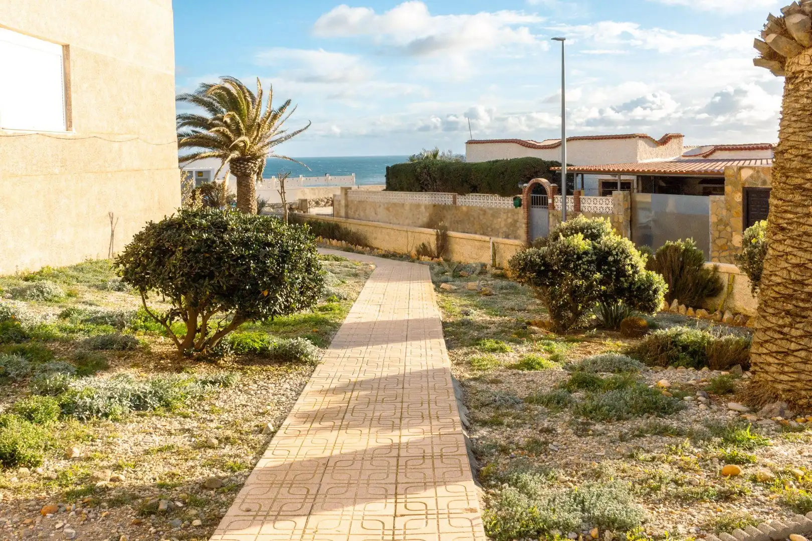 Jardín de Estudio en venta en El Ejido con Piscina comunitaria