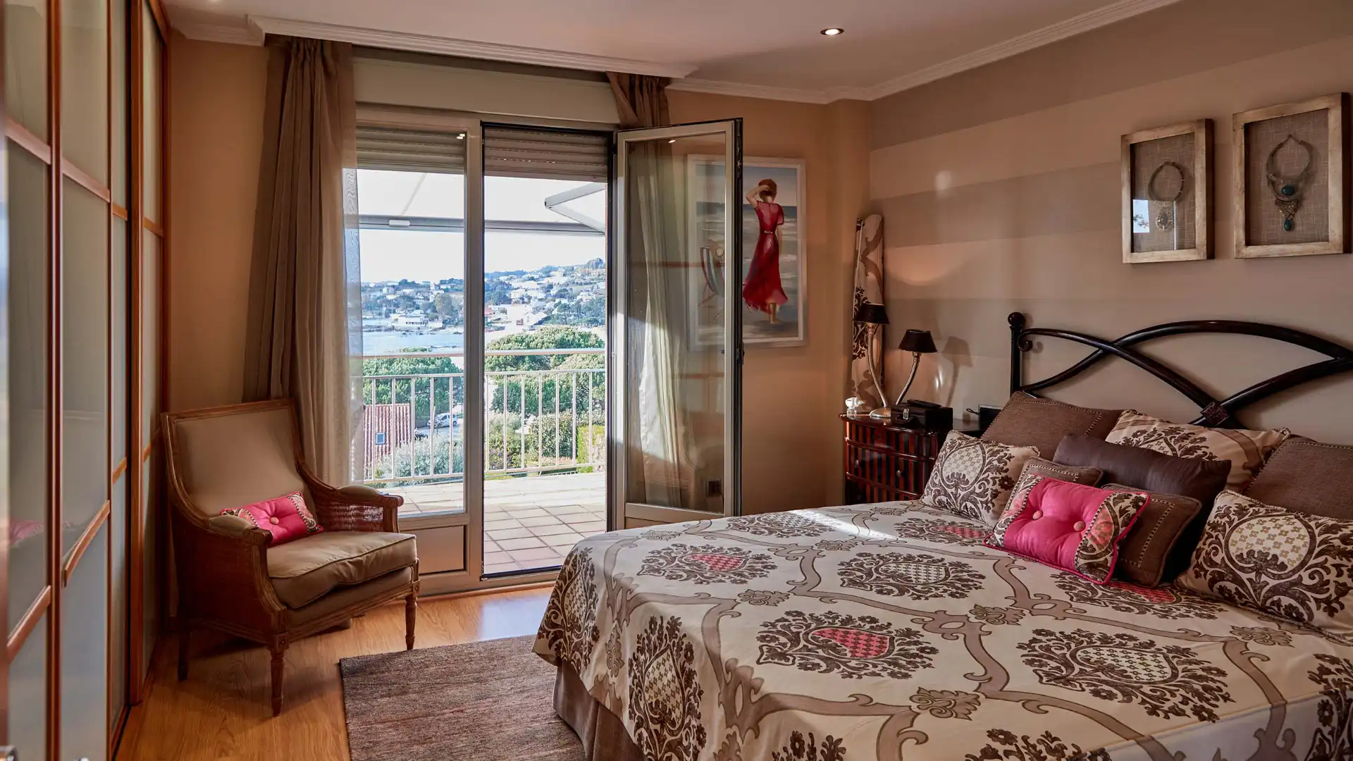 Habitación de Casa adosada en venta en Sanxenxo con Calefacción, Jardín privado y Parquet