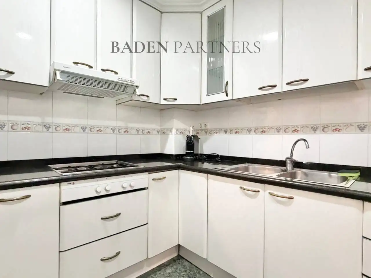 Flat for rent in Avenida María Auxiliadora, Casco Urbano