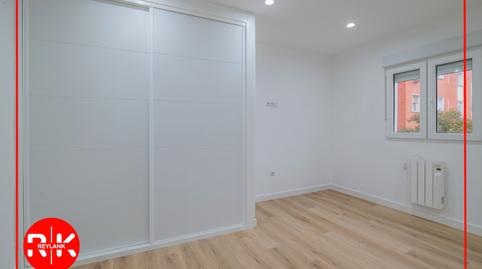 Foto 3 de Pis en venda a Calle Sierra de la Loba, Palomeras Bajas,  Madrid Capital