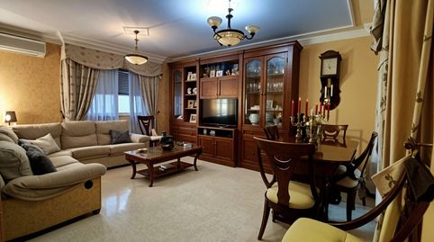 Foto 2 de Casa adosada en venta en La Roda, Albacete