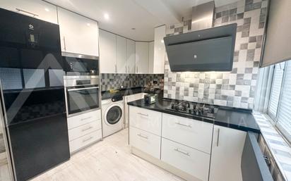 Kitchen of Flat for sale in Málaga Capital  with Air Conditioner and Furnished