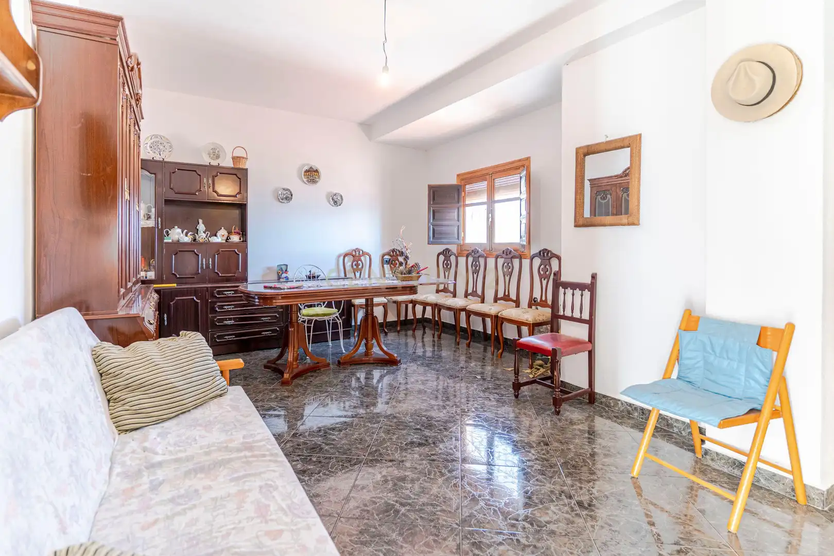 Esszimmer von Haus oder Chalet zum Verkauf in Murtas mit Abstellraum, Ofen und Waschmaschine
